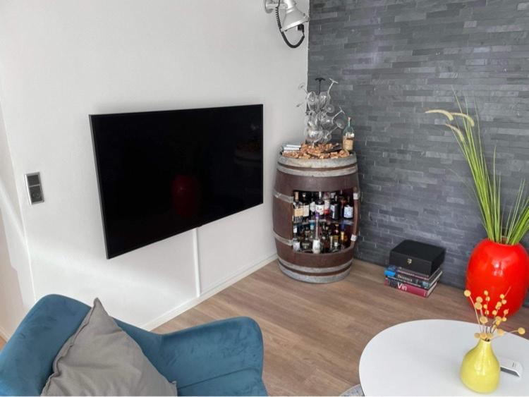 Nyistandsat Hojloftet Kaelderlejlighed Pa 70 M2 I Viborg Centrum, Med Plads Til 4 Personer Exterior foto